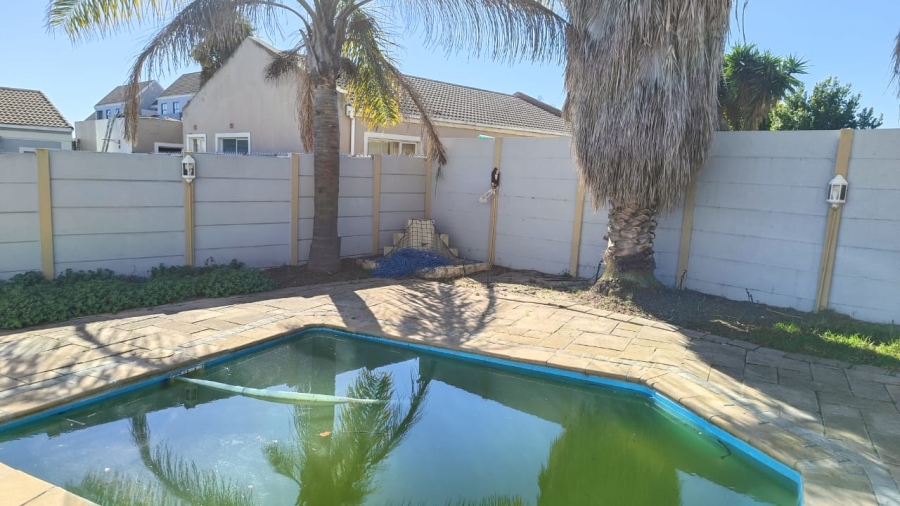 To Let 3 Bedroom Property for Rent in Parklands Western Cape
